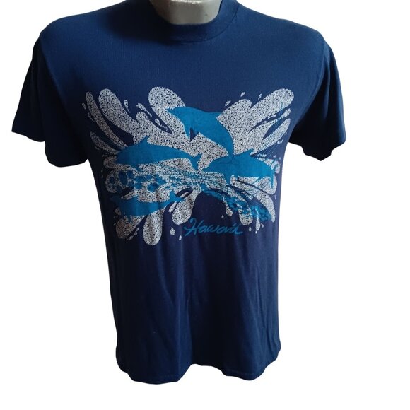 Vintage T-Shirt Single Stitch Large 1980's Hanes Hawaii Surfer Dolphins Print - Picture 1 of 8